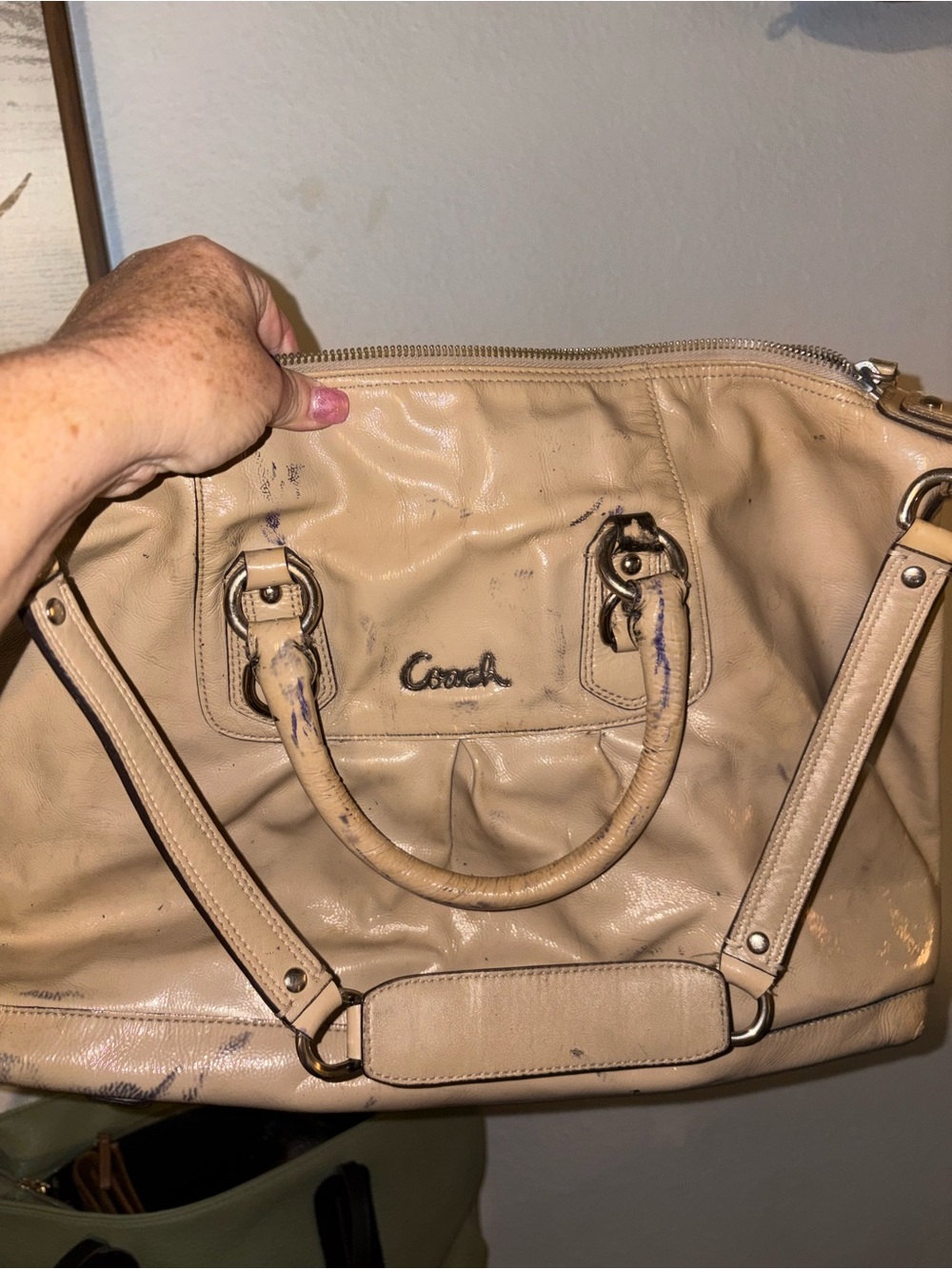 Coach Beige Leather Shoulder Satchel - this bag the outside looks like it